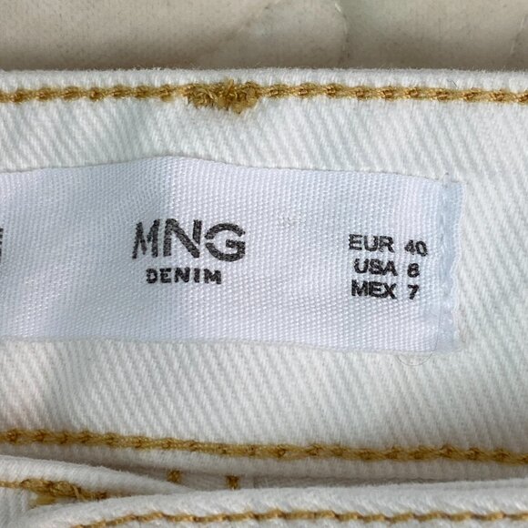 MNG Denim White Mom Jeans Button Fly Relaxed Fit Size 8 - Picture 6 of 13